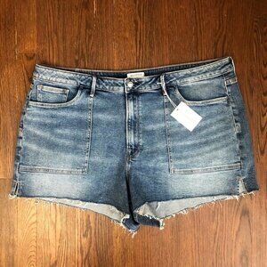 NWT Good American Cutoff Denim Shorts